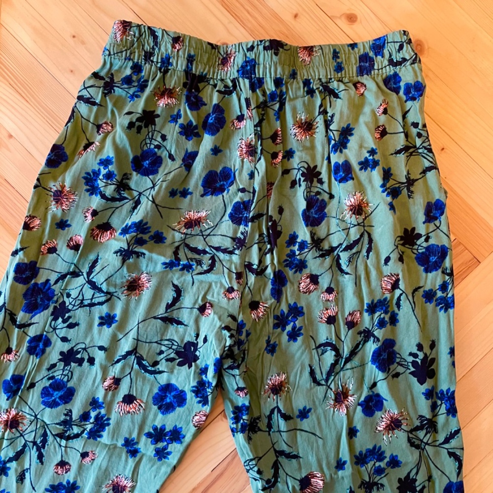 Jessica Simpson Cadie Green Floral Pants - Picture 8 of 9